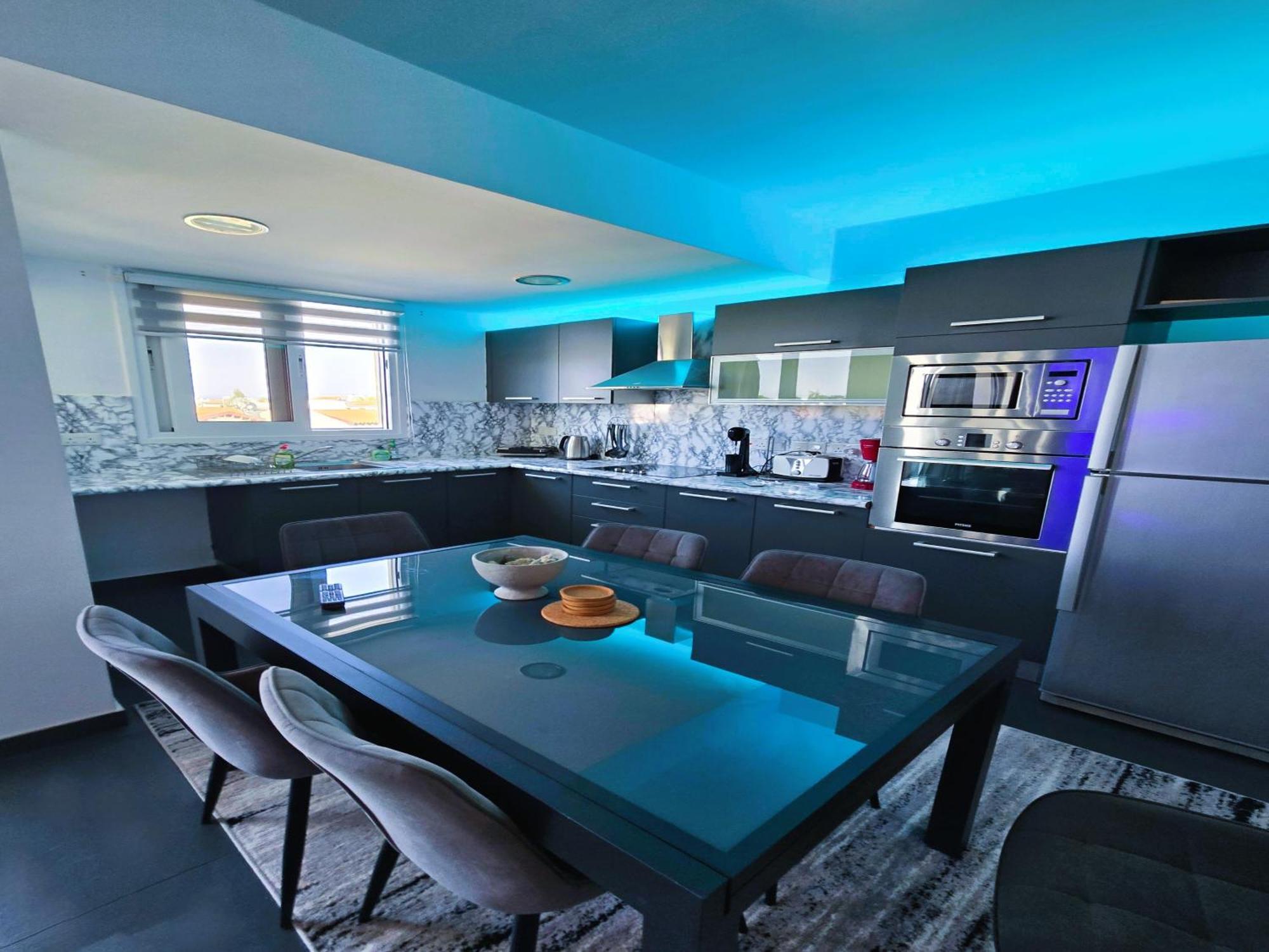 Golden Bay Deluxe Holiday Apartment Protaras Esterno foto